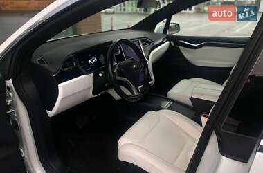 Внедорожник / Кроссовер Tesla Model X 2017 в 