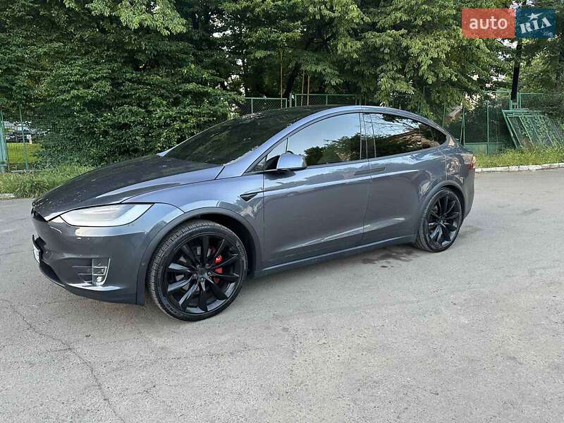 Позашляховик / Кросовер Tesla Model X 2020 в Львові