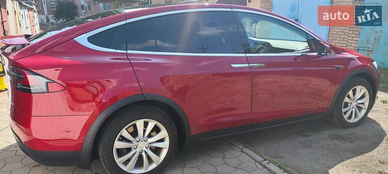Внедорожник / Кроссовер Tesla Model X 2017 в Днепре