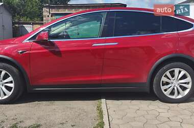 Внедорожник / Кроссовер Tesla Model X 2017 в 