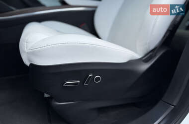 Позашляховик / Кросовер Tesla Model X 2022 в 