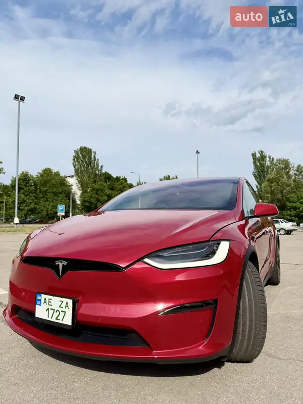 Tesla Model X 2022