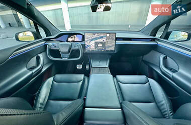 Позашляховик / Кросовер Tesla Model X 2022 в 