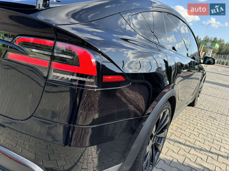 Внедорожник / Кроссовер Tesla Model X 2023 в Днепре
