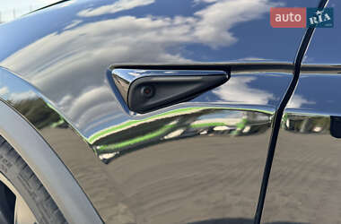 Внедорожник / Кроссовер Tesla Model X 2023 в 