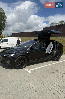 Внедорожник / Кроссовер Tesla Model X 2019 в 