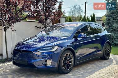 Позашляховик / Кросовер Tesla Model X 2016 в 