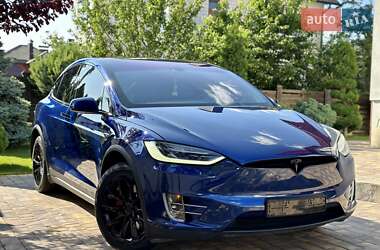 Позашляховик / Кросовер Tesla Model X 2016 в 