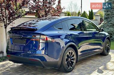 Позашляховик / Кросовер Tesla Model X 2016 в 