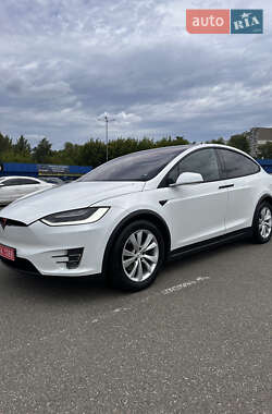 Внедорожник / Кроссовер Tesla Model X 2017 в 