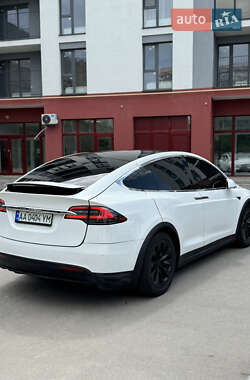 Внедорожник / Кроссовер Tesla Model X 2018 в 