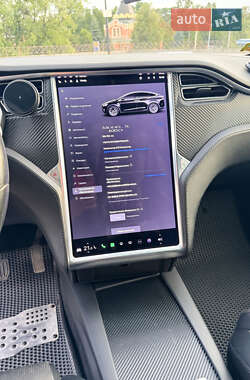 Внедорожник / Кроссовер Tesla Model X 2017 в 