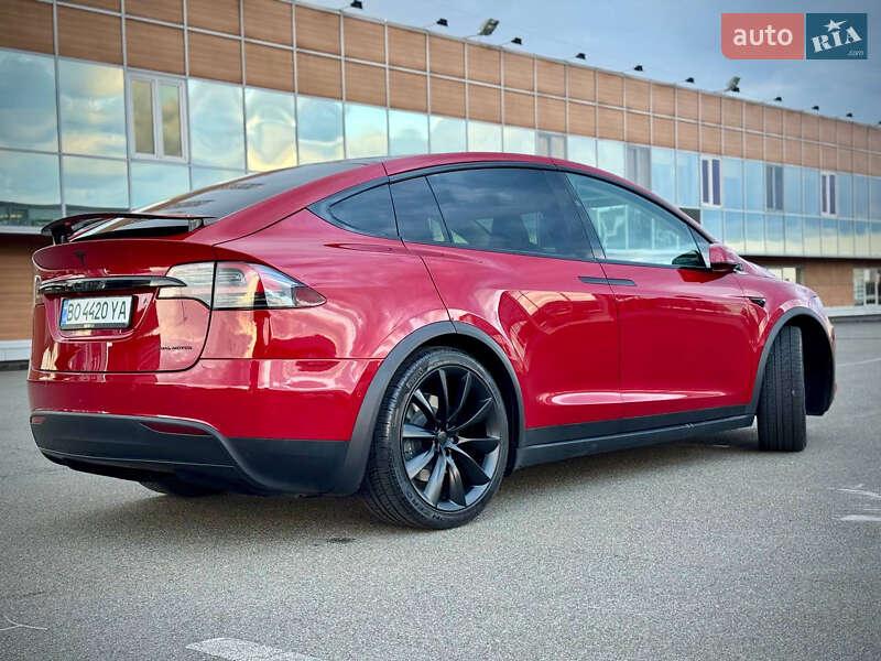 Внедорожник / Кроссовер Tesla Model X 2019 в Киеве