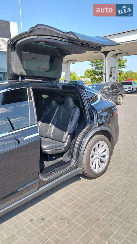 Позашляховик / Кросовер Tesla Model X 2017 в Одесі