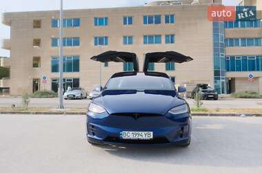 Позашляховик / Кросовер Tesla Model X 2019 в 