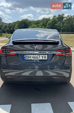 Внедорожник / Кроссовер Tesla Model X 2017 в 