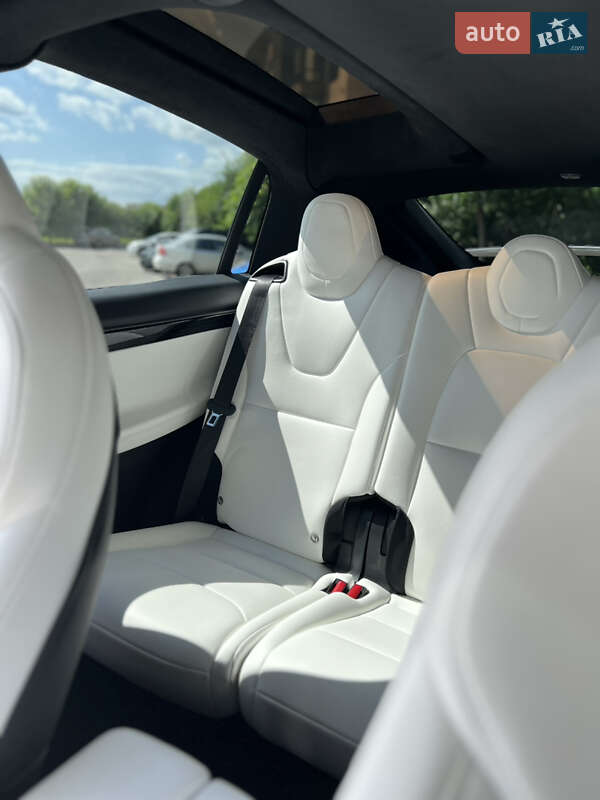 Внедорожник / Кроссовер Tesla Model X 2020 в Киеве