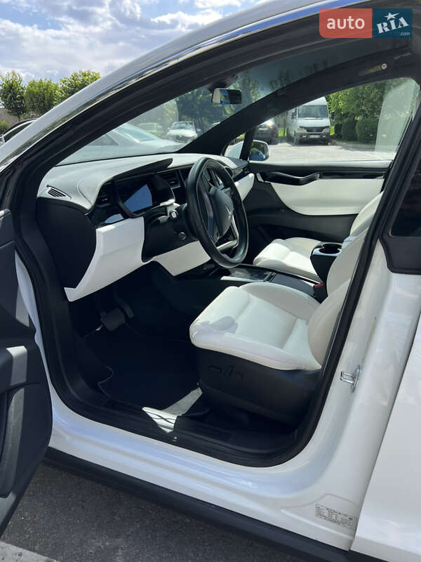 Внедорожник / Кроссовер Tesla Model X 2020 в Киеве