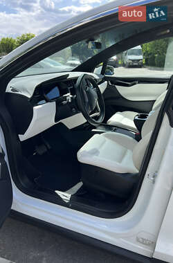 Внедорожник / Кроссовер Tesla Model X 2020 в 