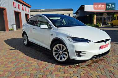 Внедорожник / Кроссовер Tesla Model X 2018 в 