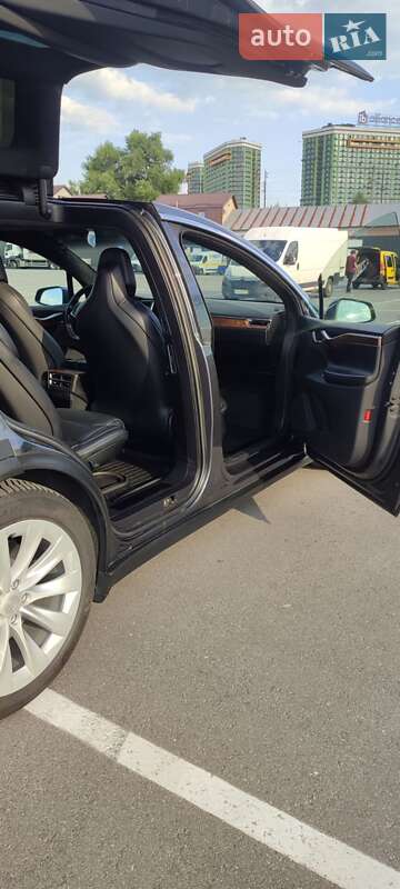 Внедорожник / Кроссовер Tesla Model X 2017 в Киеве