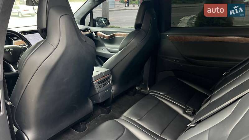 Внедорожник / Кроссовер Tesla Model X 2017 в Львове