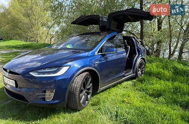 Внедорожник / Кроссовер Tesla Model X 2016 в 