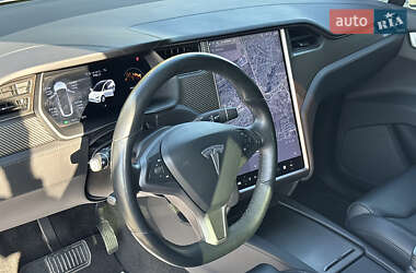 Позашляховик / Кросовер Tesla Model X 2018 в 
