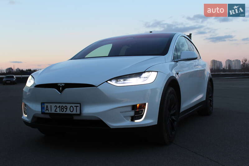 Внедорожник / Кроссовер Tesla Model X 2019 в 