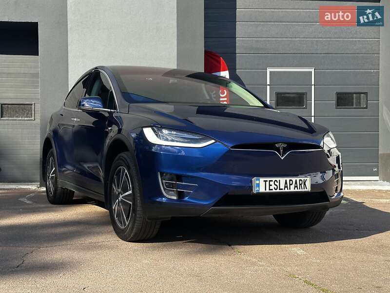 Внедорожник / Кроссовер Tesla Model X 2017 в Киеве