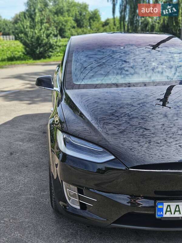 Внедорожник / Кроссовер Tesla Model X 2018 в Киеве