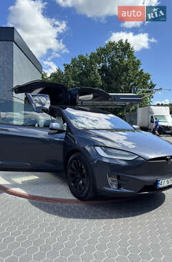 Позашляховик / Кросовер Tesla Model X 2017 в 
