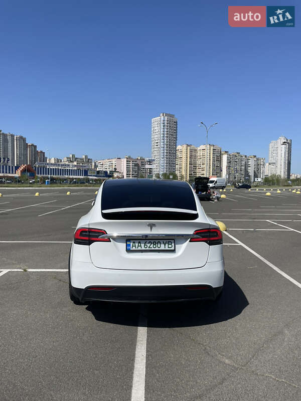 Внедорожник / Кроссовер Tesla Model X 2017 в Киеве