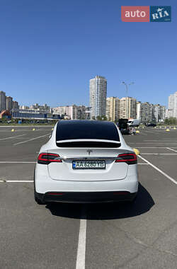 Внедорожник / Кроссовер Tesla Model X 2017 в 