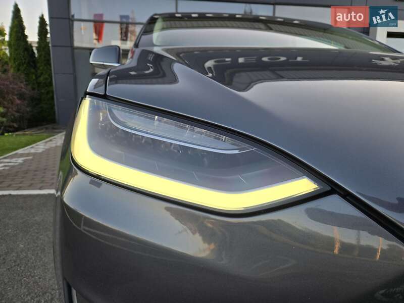 Позашляховик / Кросовер Tesla Model X 2018 в Києві фото 23 Позашляховик / Кросовер Tesla Model X 2018 в Києві