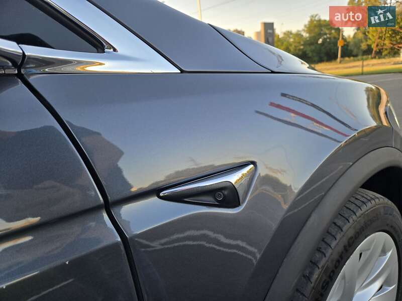 Позашляховик / Кросовер Tesla Model X 2018 в Києві фото 25 Позашляховик / Кросовер Tesla Model X 2018 в Києві