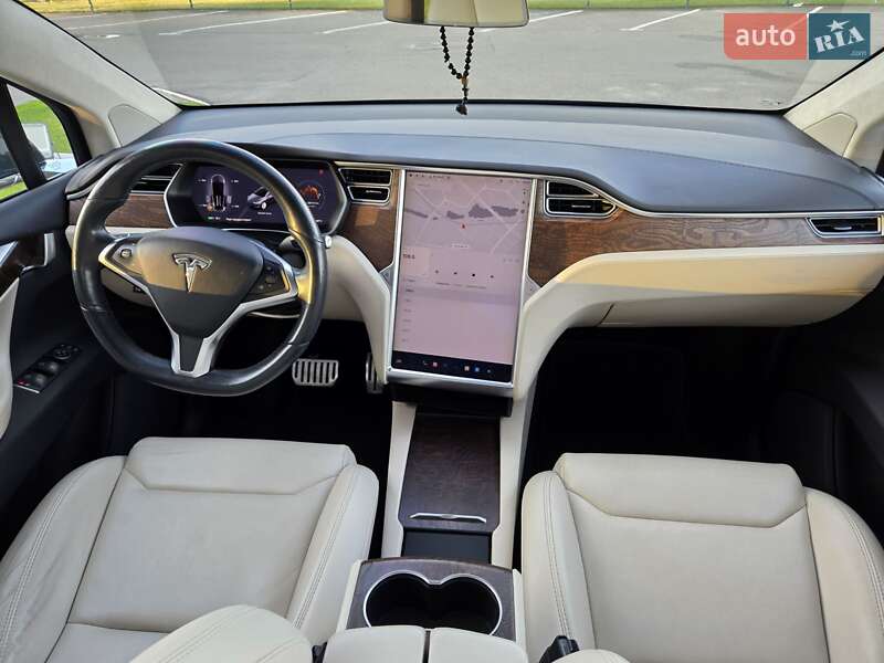 Позашляховик / Кросовер Tesla Model X 2018 в Києві фото 49 Позашляховик / Кросовер Tesla Model X 2018 в Києві