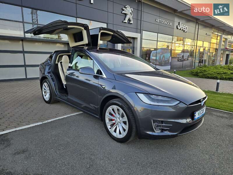 Позашляховик / Кросовер Tesla Model X 2018 в Києві фото 52 Позашляховик / Кросовер Tesla Model X 2018 в Києві