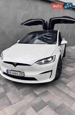 Позашляховик / Кросовер Tesla Model X 2023 в 