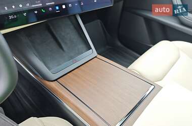 Внедорожник / Кроссовер Tesla Model X 2023 в 