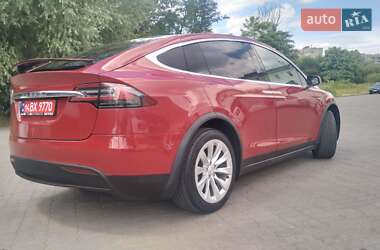 Позашляховик / Кросовер Tesla Model X 2016 в 