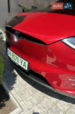 Позашляховик / Кросовер Tesla Model X 2018 в 