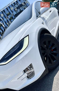 Внедорожник / Кроссовер Tesla Model X 2018 в 