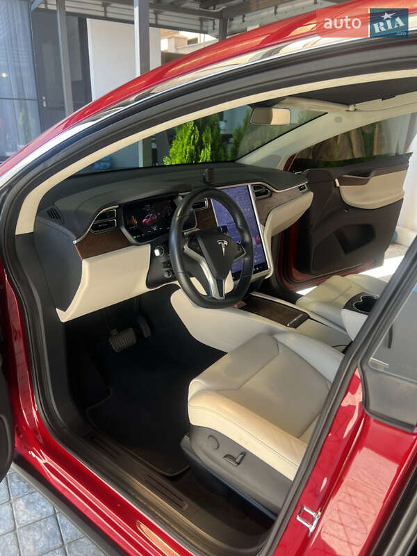 Позашляховик / Кросовер Tesla Model X 2018 в Одесі