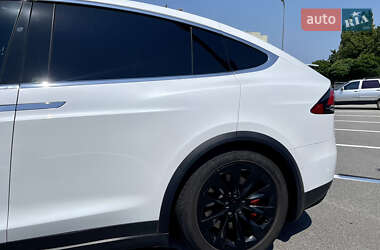 Внедорожник / Кроссовер Tesla Model X 2018 в 