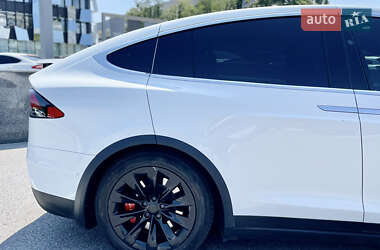 Внедорожник / Кроссовер Tesla Model X 2018 в 