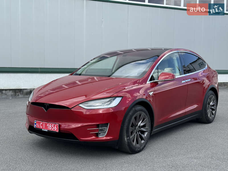 Позашляховик / Кросовер Tesla Model X 2016 в Вінниці