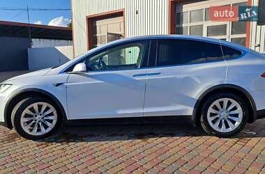 Позашляховик / Кросовер Tesla Model X 2018 в 