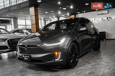 Внедорожник / Кроссовер Tesla Model X 2020 в 