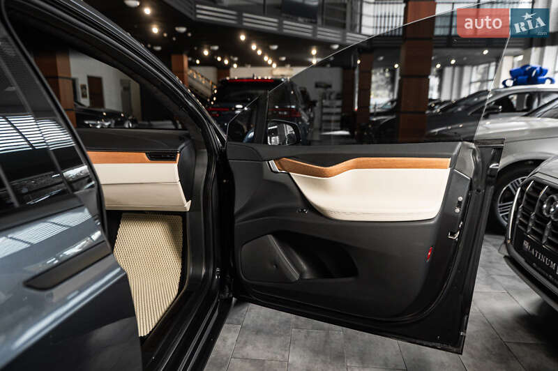 Позашляховик / Кросовер Tesla Model X 2020 в Одесі